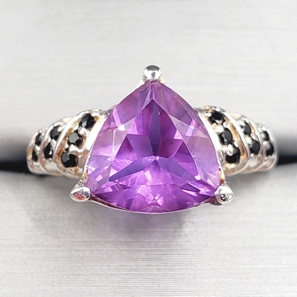 Lavendar Alexite & Thai Black Spinel 925 Sterling Silver Color Changing Ring - Picture 1 of 5